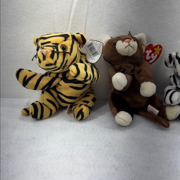 Ty Stuffed Animal Set of 4: Stripes, Pounce, Blizzard, & Canyon - Picture 3 of 12